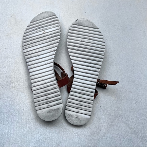 Barbra Barbieri Blue and Tan Sandals Size 9 - Picture 6 of 6